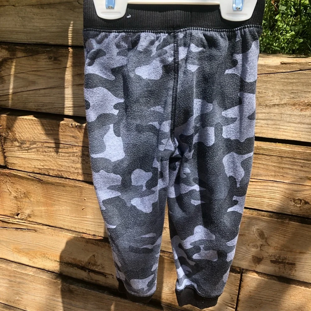 Children’s Place Camouflage sweatpants